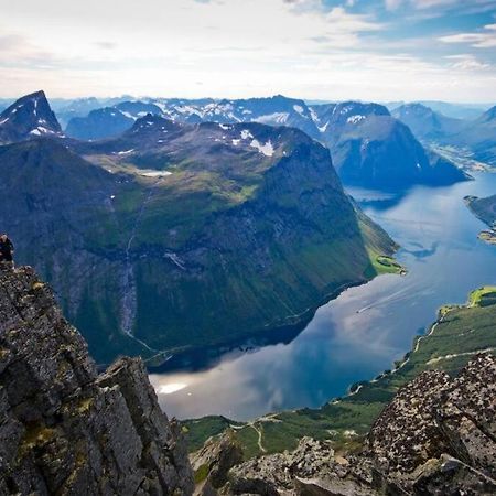 Leilighet I Hjertet Av Sunnmore! Sykkylven Kültér fotó
