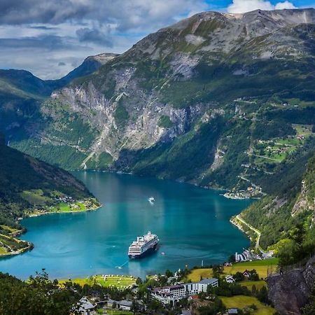 Leilighet I Hjertet Av Sunnmore! Sykkylven Kültér fotó